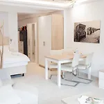 Prora Solitaire Apartments & Spa